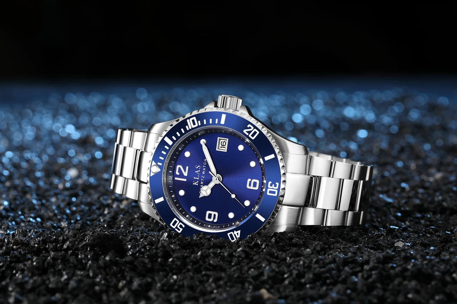 Heritage Diver Watch Model